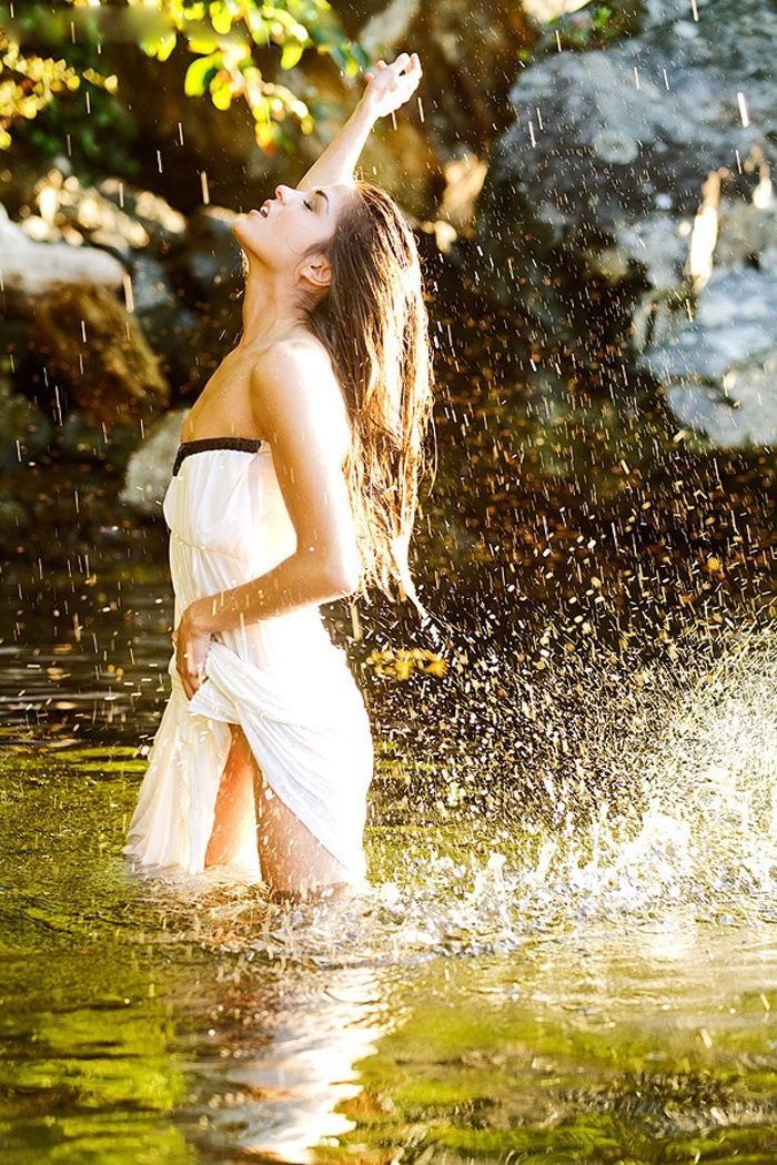 Marie Avgeropoulos in Jabalpur